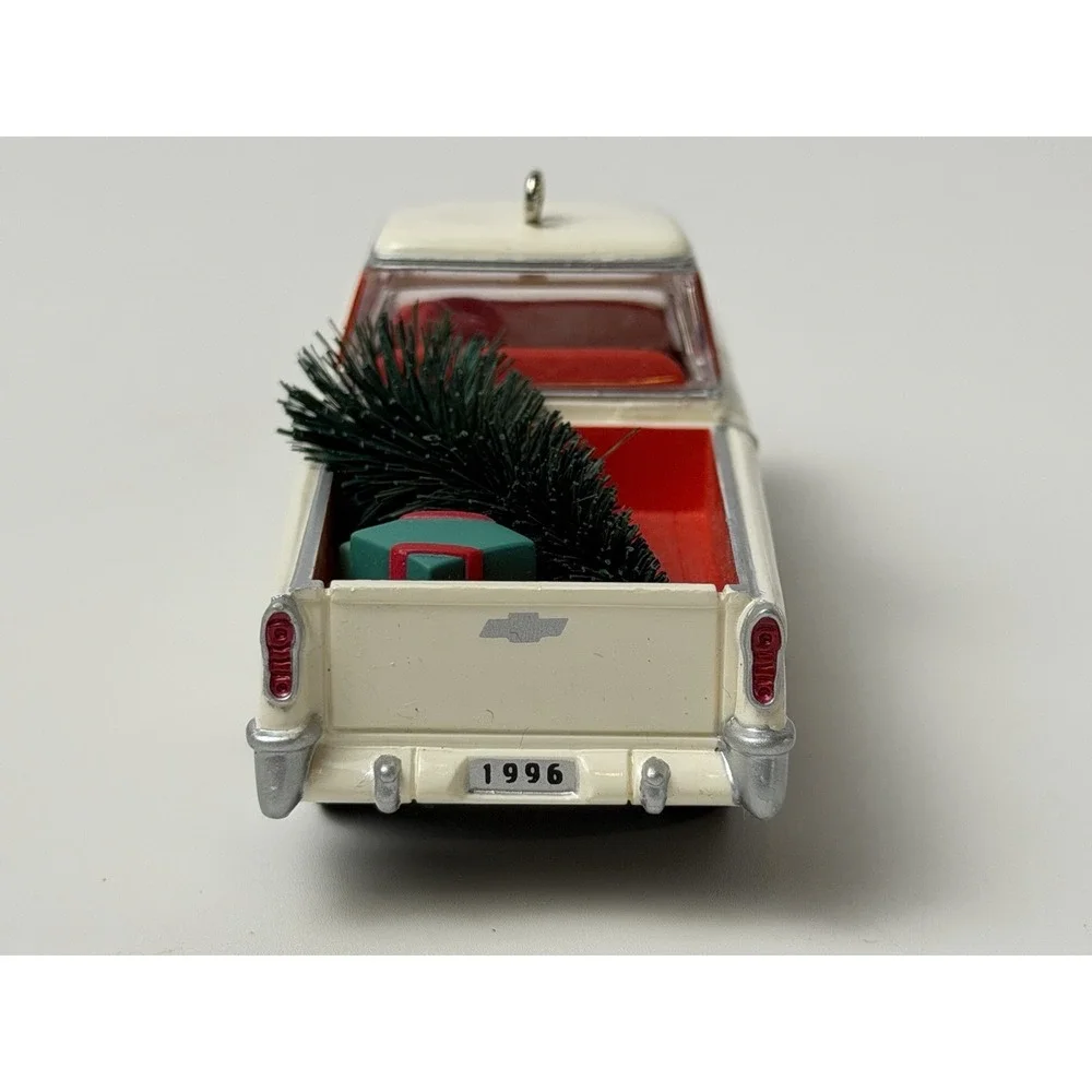 Hallmark 1955 Chevrolet Cameo Truck Ornament White VTG 1996 Keepsake Tree Gift